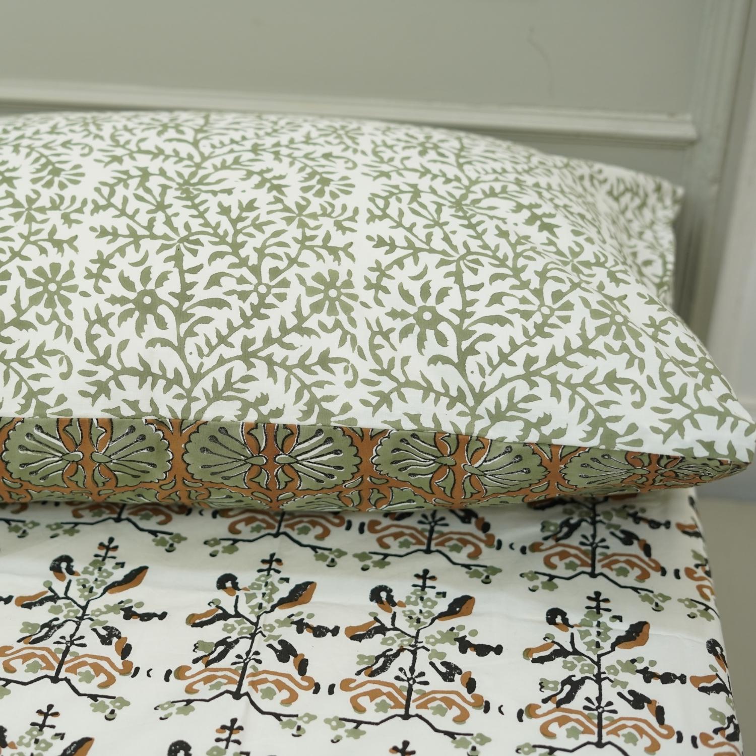 Hand block printed bedding, Indian block print bedsheets, Floral print cotton bedsheet, Natural dyed bedding, Block print pillow cover, Indian handloom bedsheets, Cotton throw for bed.