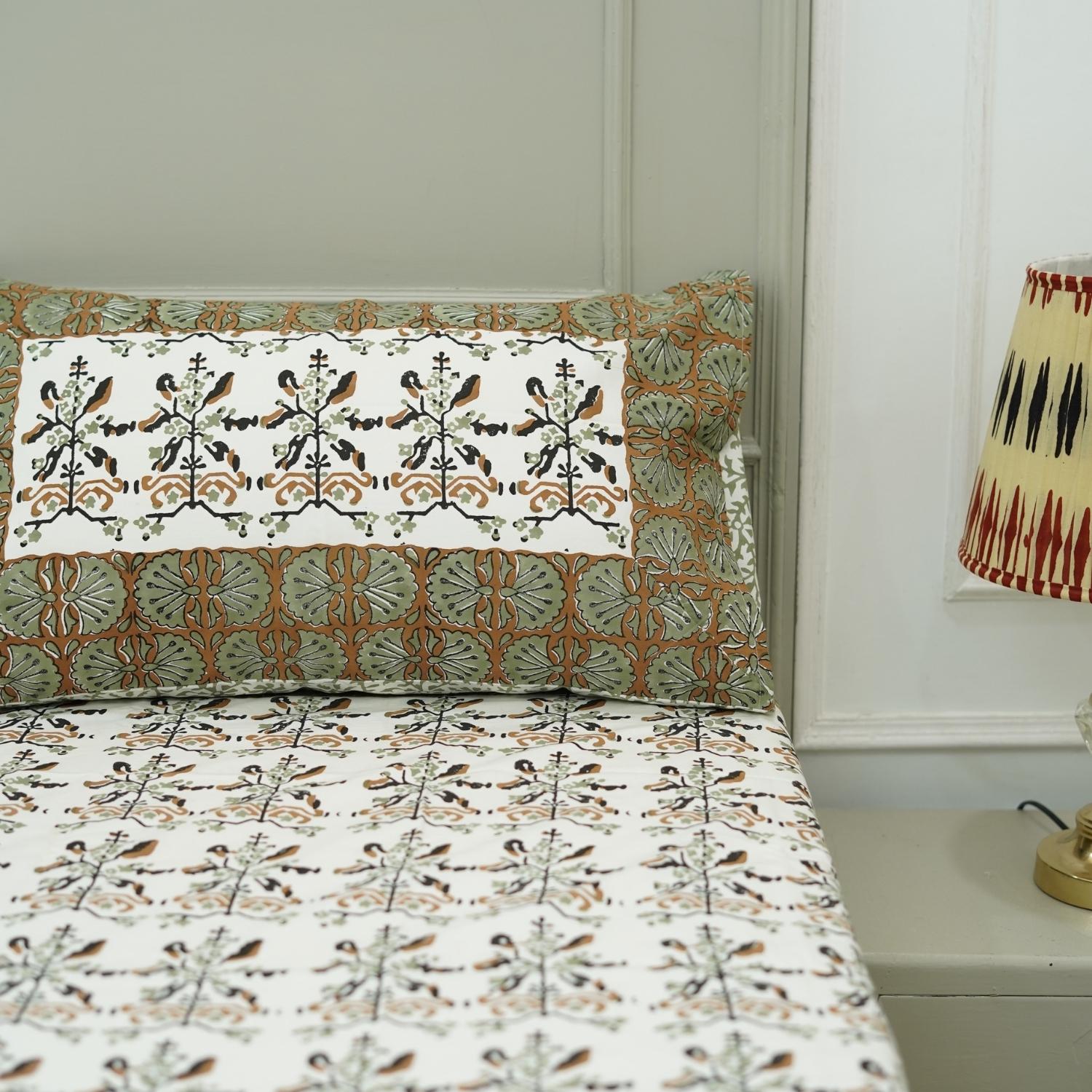 Cotton bedsheet, Bedroom bedcover with pillow cover set, Hand block print floral farmhouse bedsheet, pillow cover set, decorative cotton bedspreads, queen size bedsheet, single bedsheet.