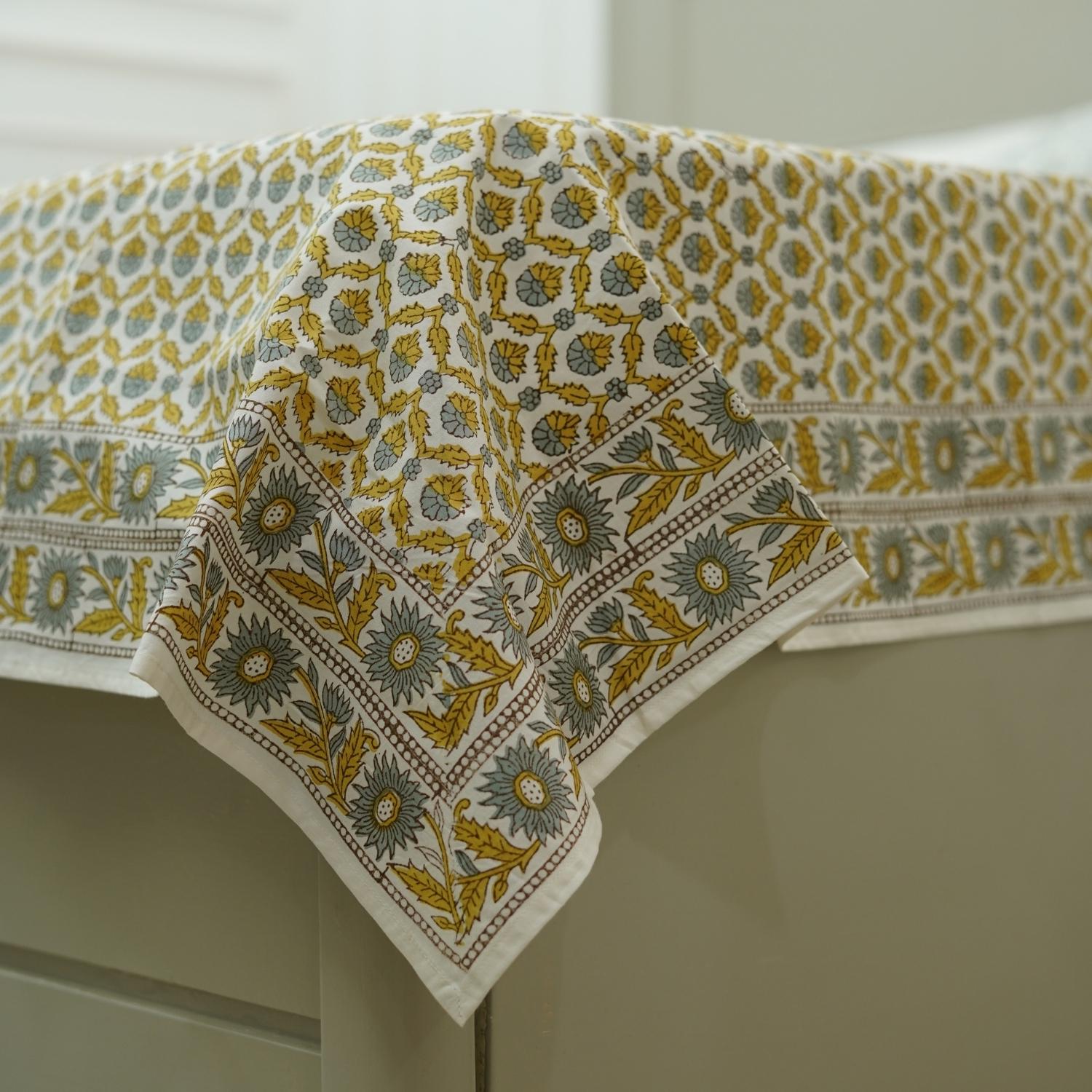 Cotton block print bedsheet, floral handprinted natural king size bedspreads, floral cotton pillow cover set, decorative cotton bedding, bohemian décor, farmhouse cotton bedding.