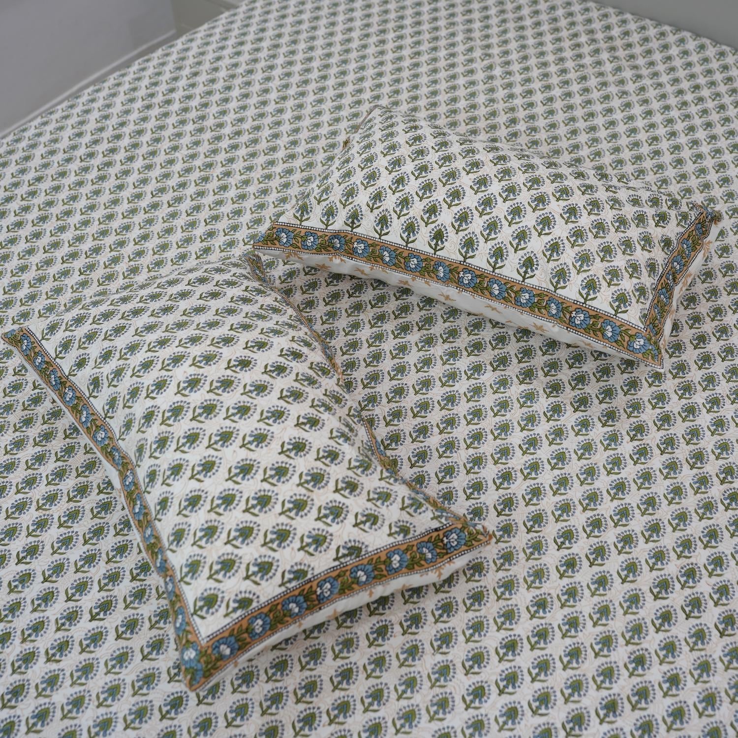 Feel the love of handmade with our block printed floral bedsheet set. Crafted on soft cotton, it’s perfect for bohemian souls who value tradition and thoughtful artistry.