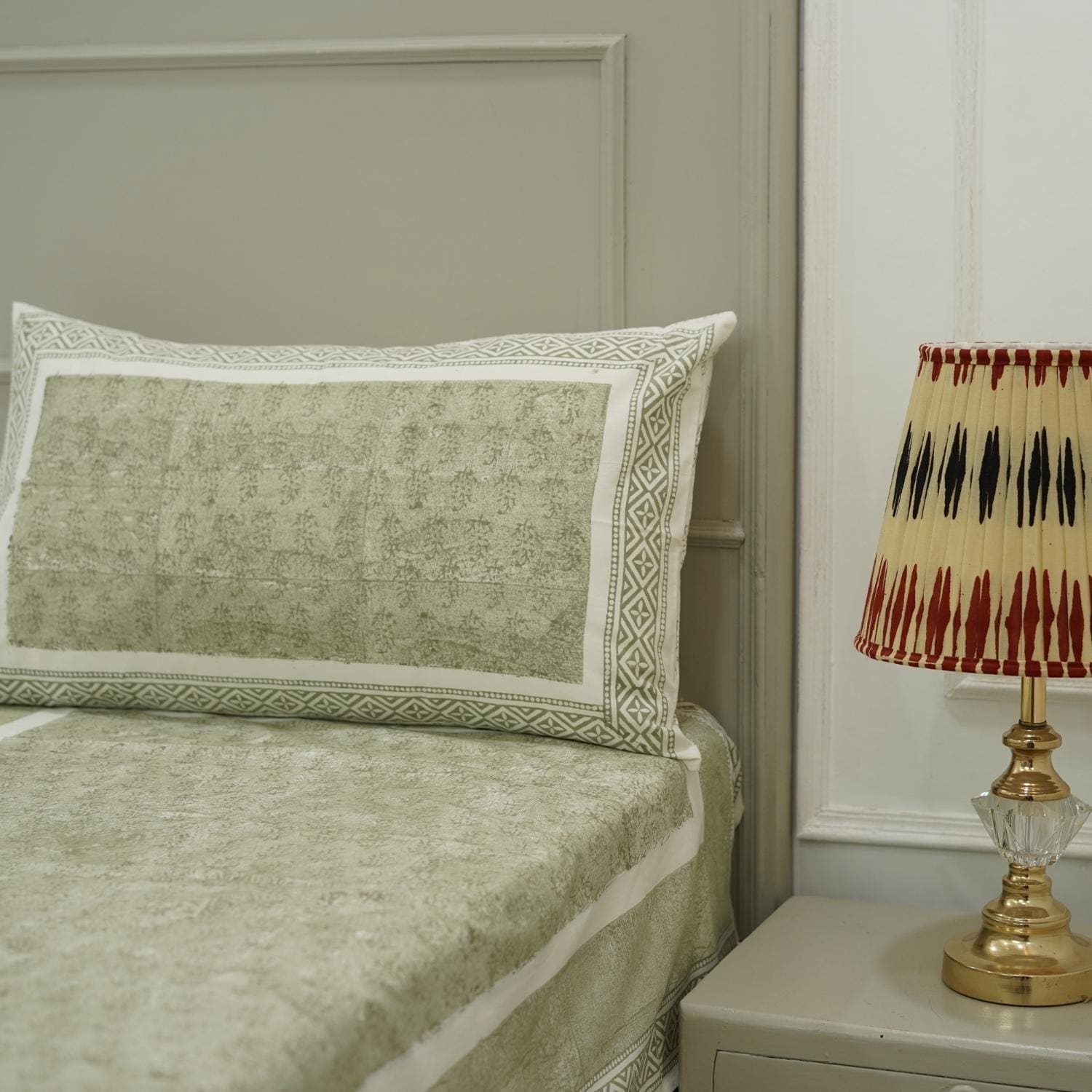 Floral bedsheets India, Artistic boho bedding,  Flat sheet with block prints, Indian boho bedding, Sustainable cotton bedspread, Farmhouse floral bedding, Floral handmade bedcover.