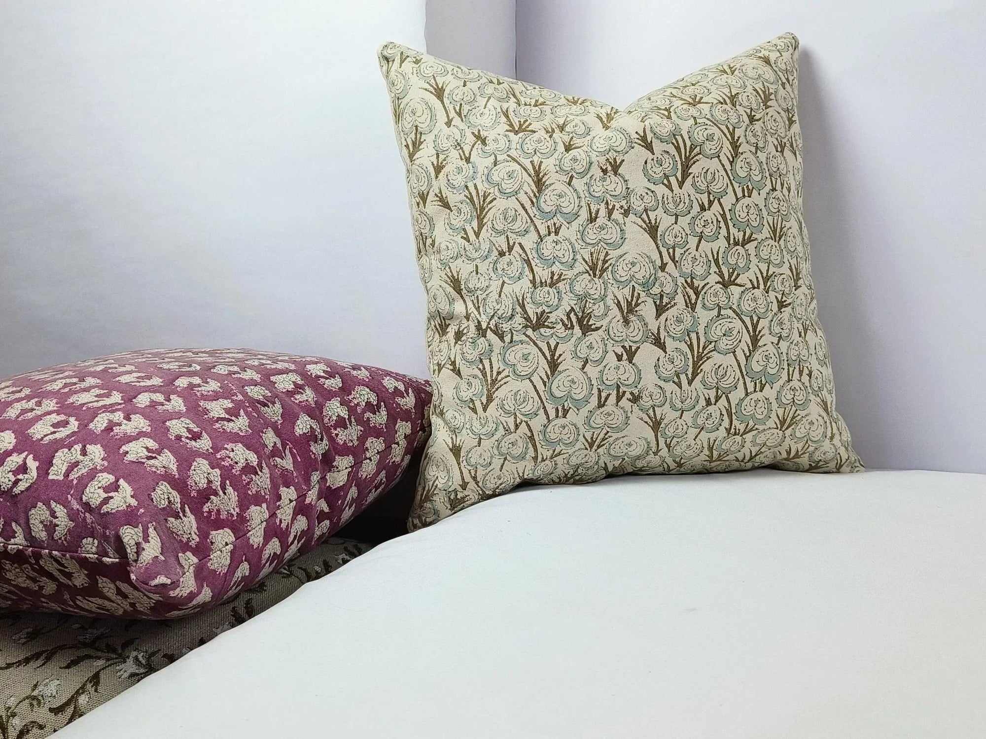 Block print Pillow cover for sofa, couch or bed- thick cotton- HEART VINE - Fabdivine