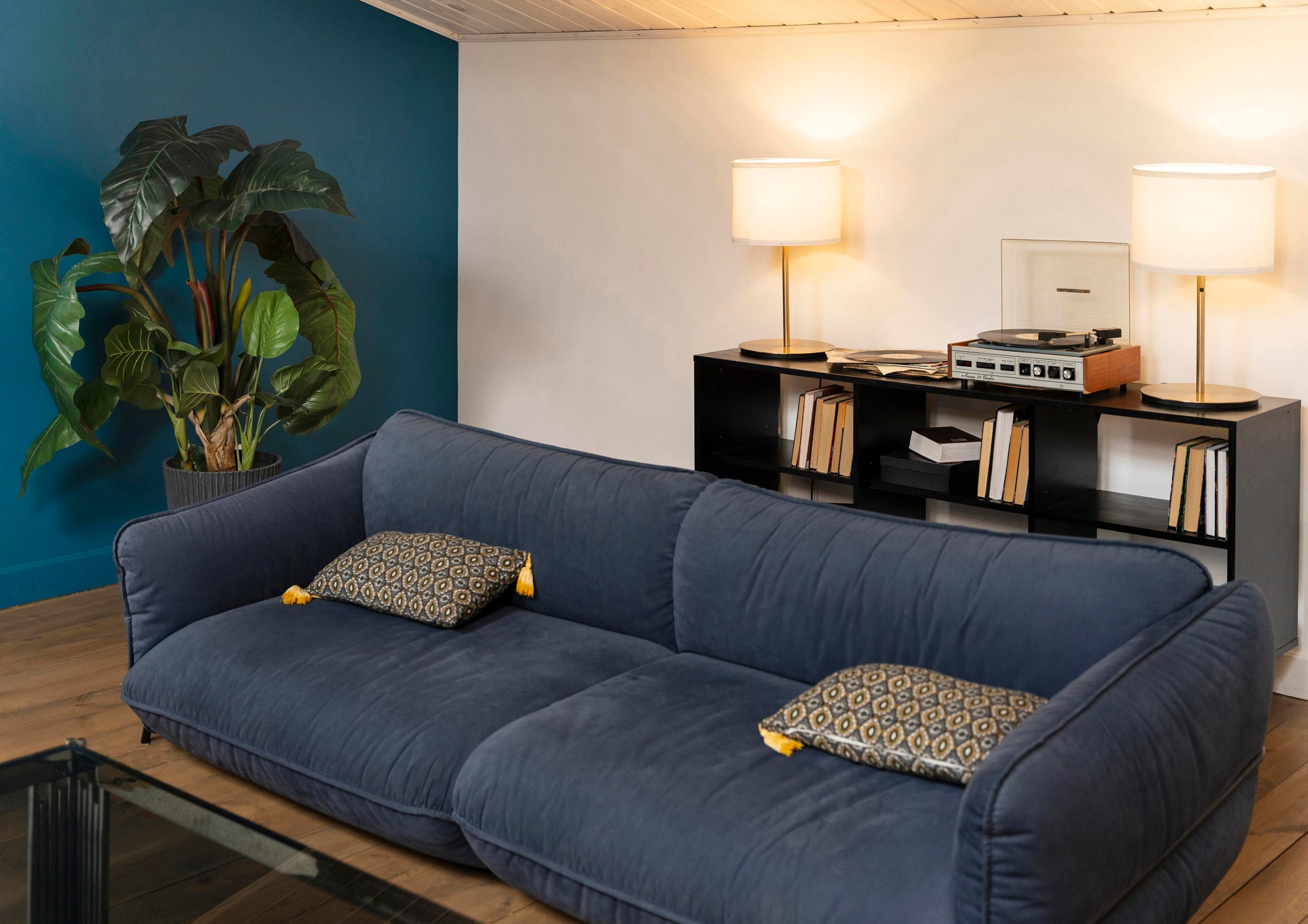 Transforming your space by mastering color drenching