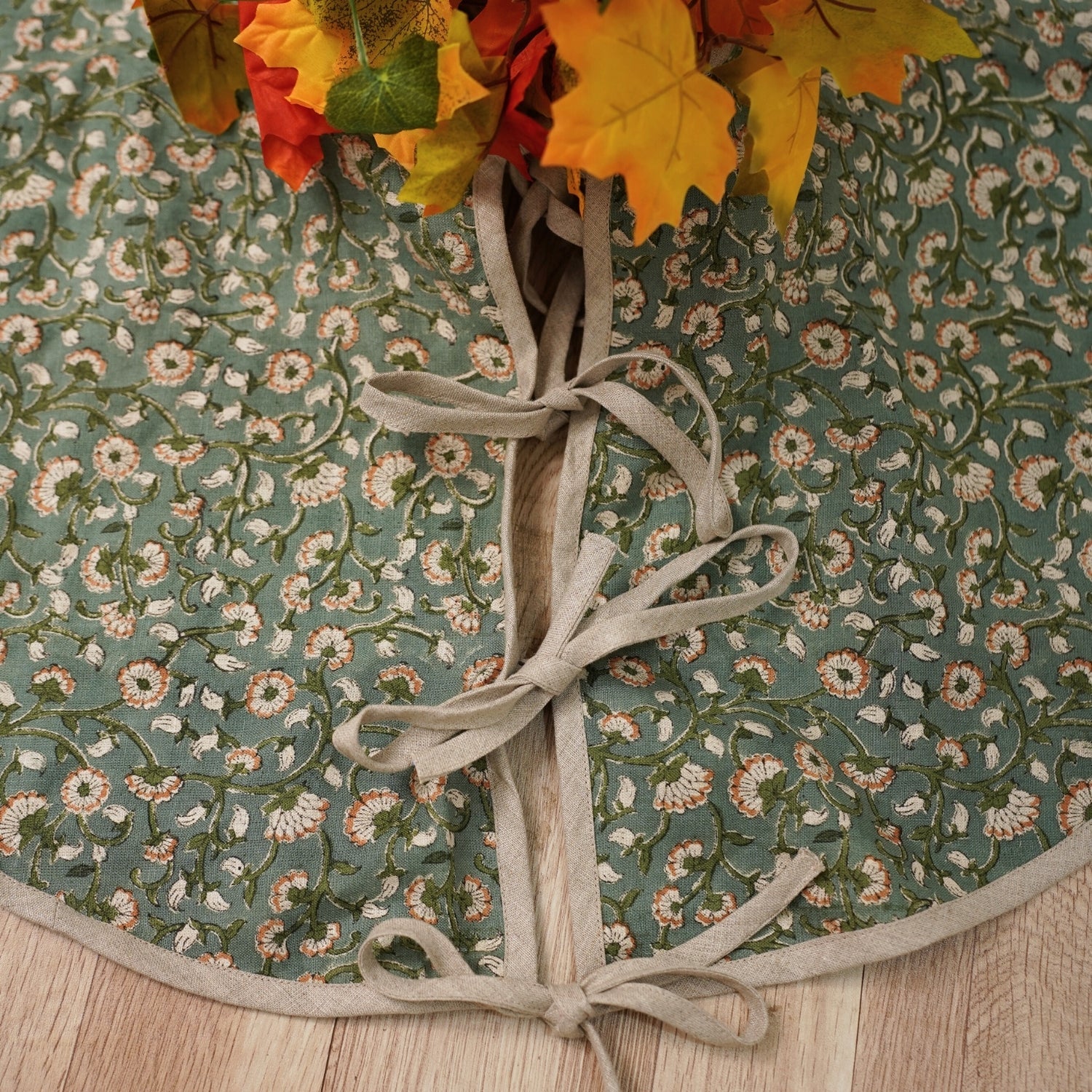 Indian Handmade Block Printed Dolphin Gray, Green & Bronze Floral Pure Linen Christmas Tree Skirt – Himachal Craft