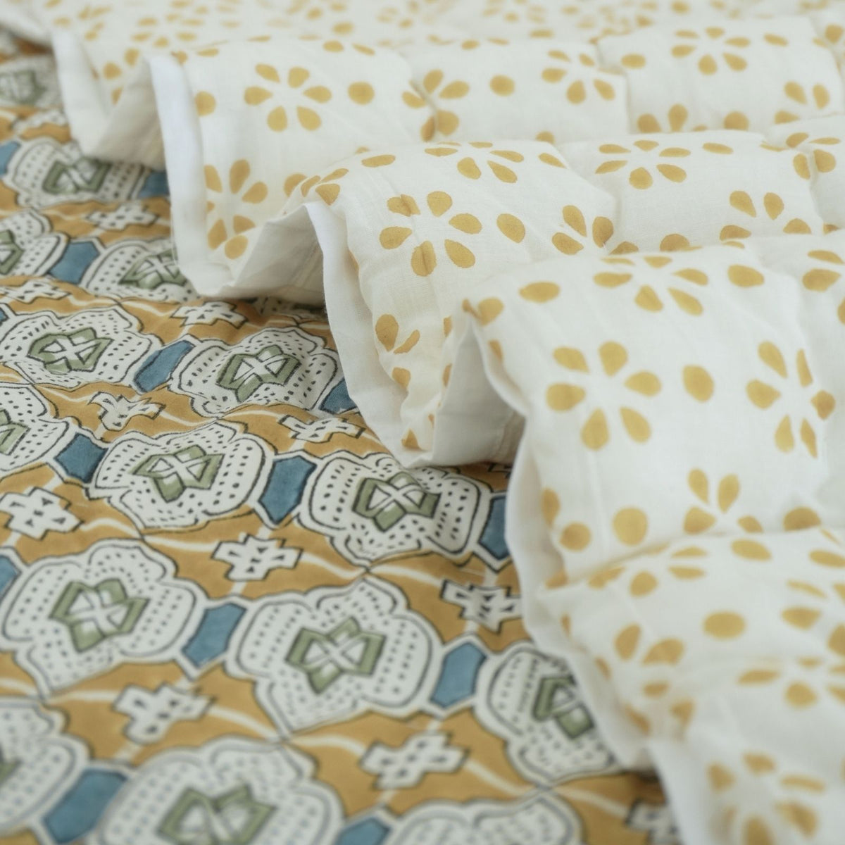 Jaipur Artisan Made Mustard Jarokha Cotton Reversible Quilt