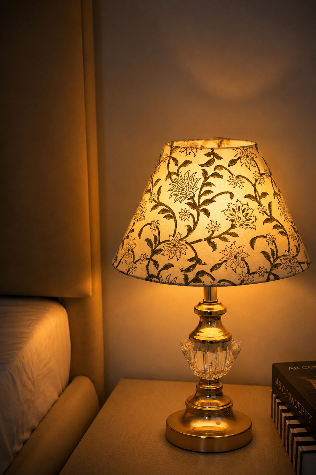 Hand Block Print Thick Cotton White Lampshade - Green Aradhana