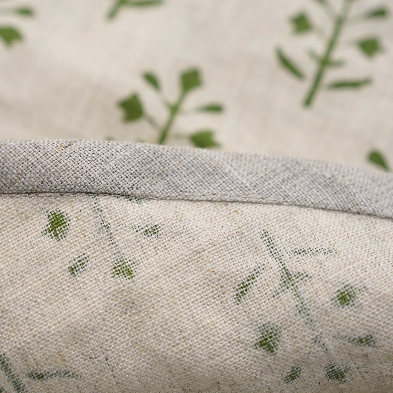 Block Printed Pure Linen Decorative Green Leaf Floral Print Christmas Tree Skirt Indian Holiday Decor - Jaisalmer 