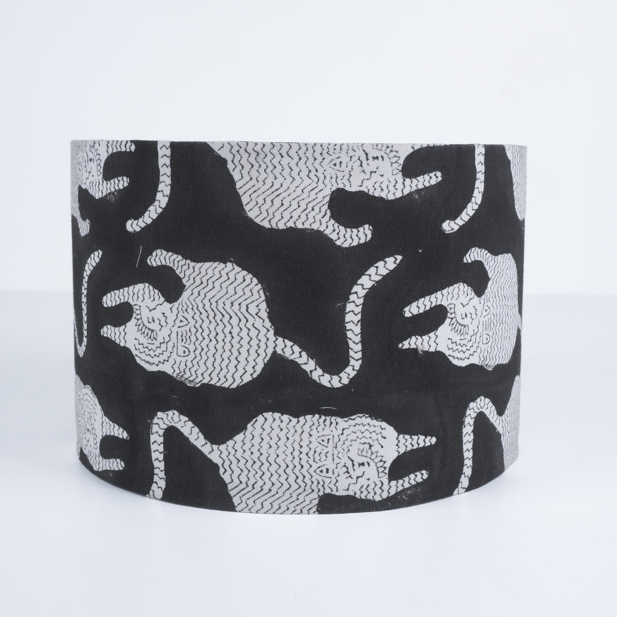 Hand Printed Drum Lampshade in Thick Cotton White - Black Mushak 