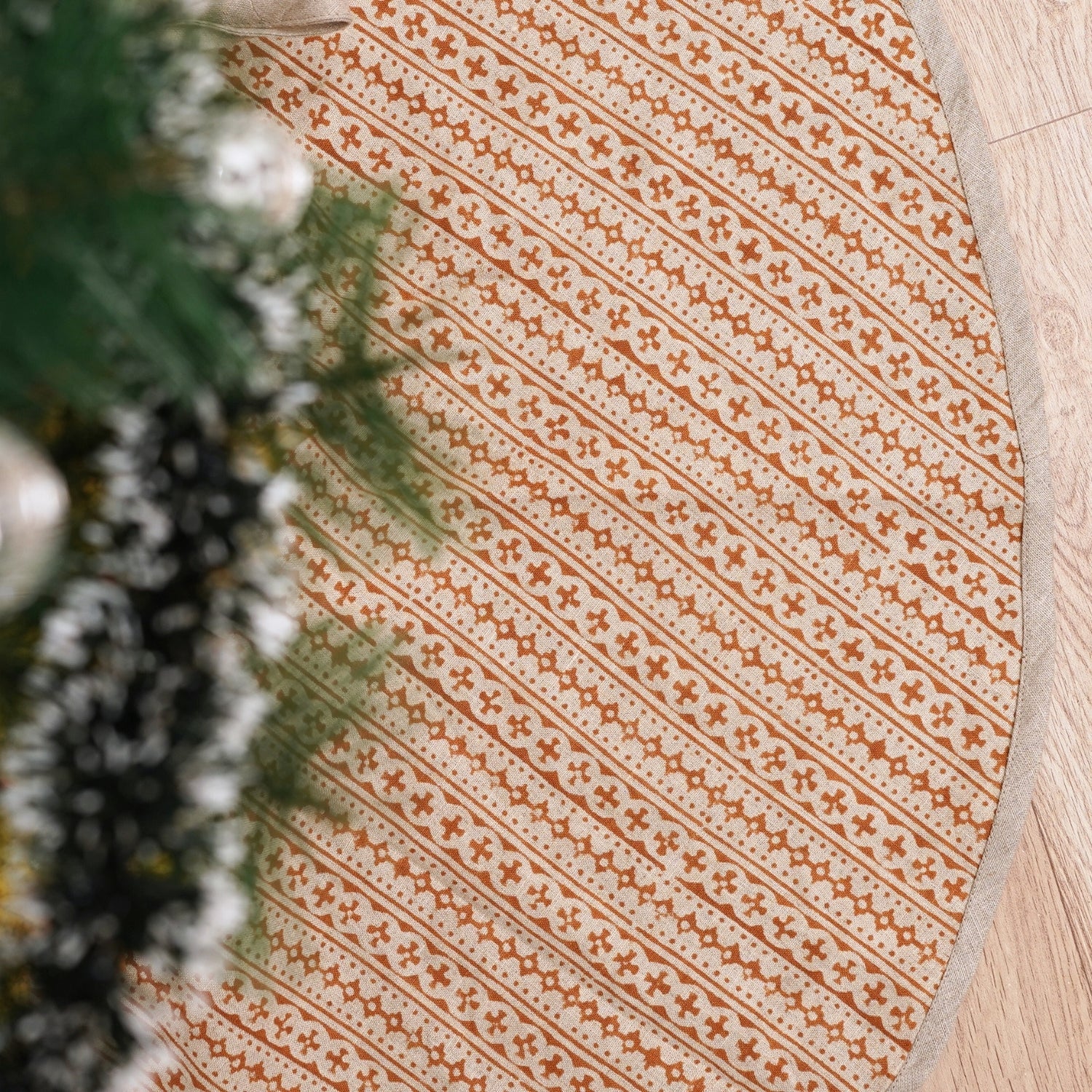 Handmade Premium Pure Linen Bronze Brown Mini Floral Doji Block Printed Round Decorative Christmas Tree Skirt for Home Decor 