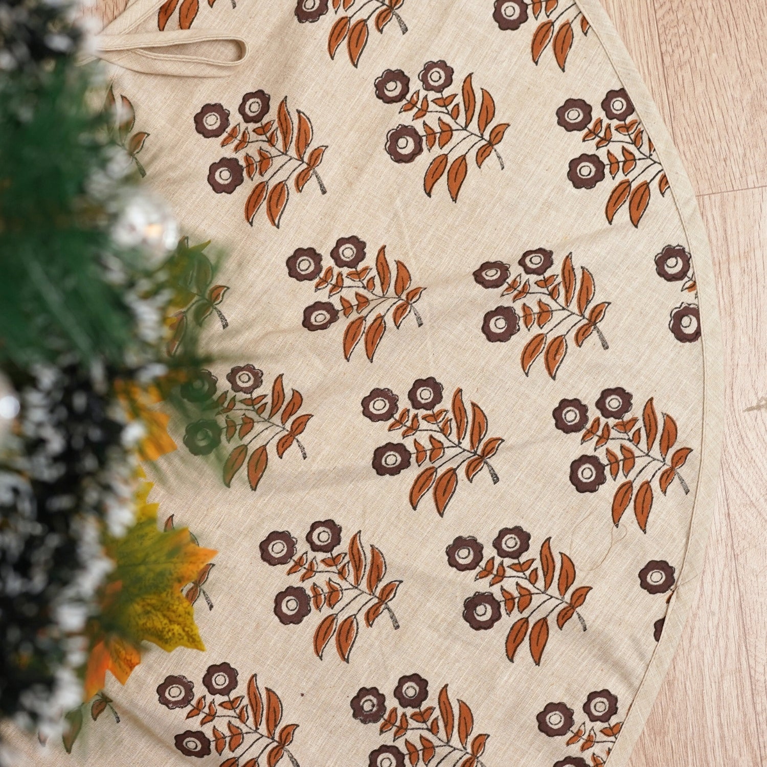 Linen Blend Block Printed Neha Modern Christmas Tree Skirts in Chocolate Brown & Bronze Floral for Gift Decor