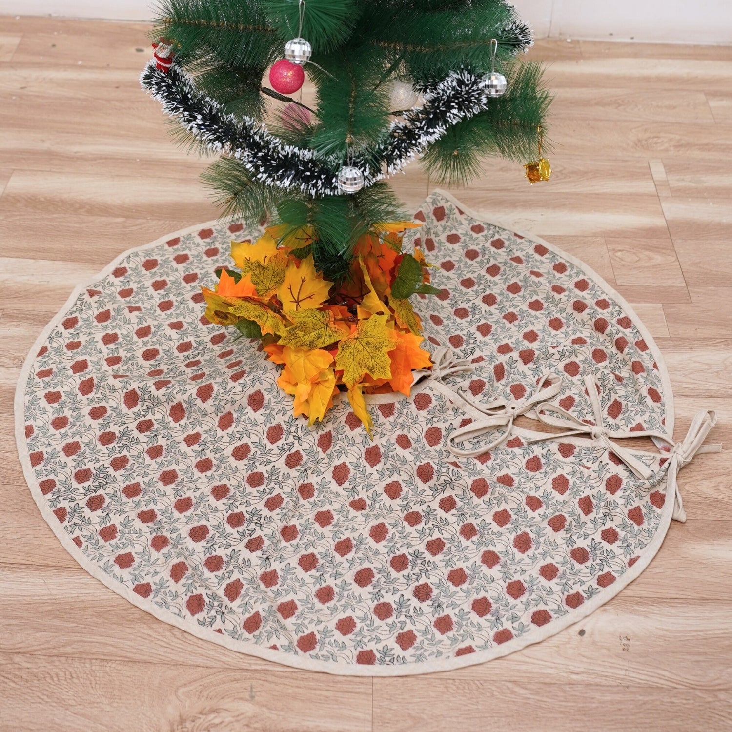 Handmade Boho Linen Blend Khubsurat Brown & Gray Floral Living Room Block Printed Christmas Tree Skirts 