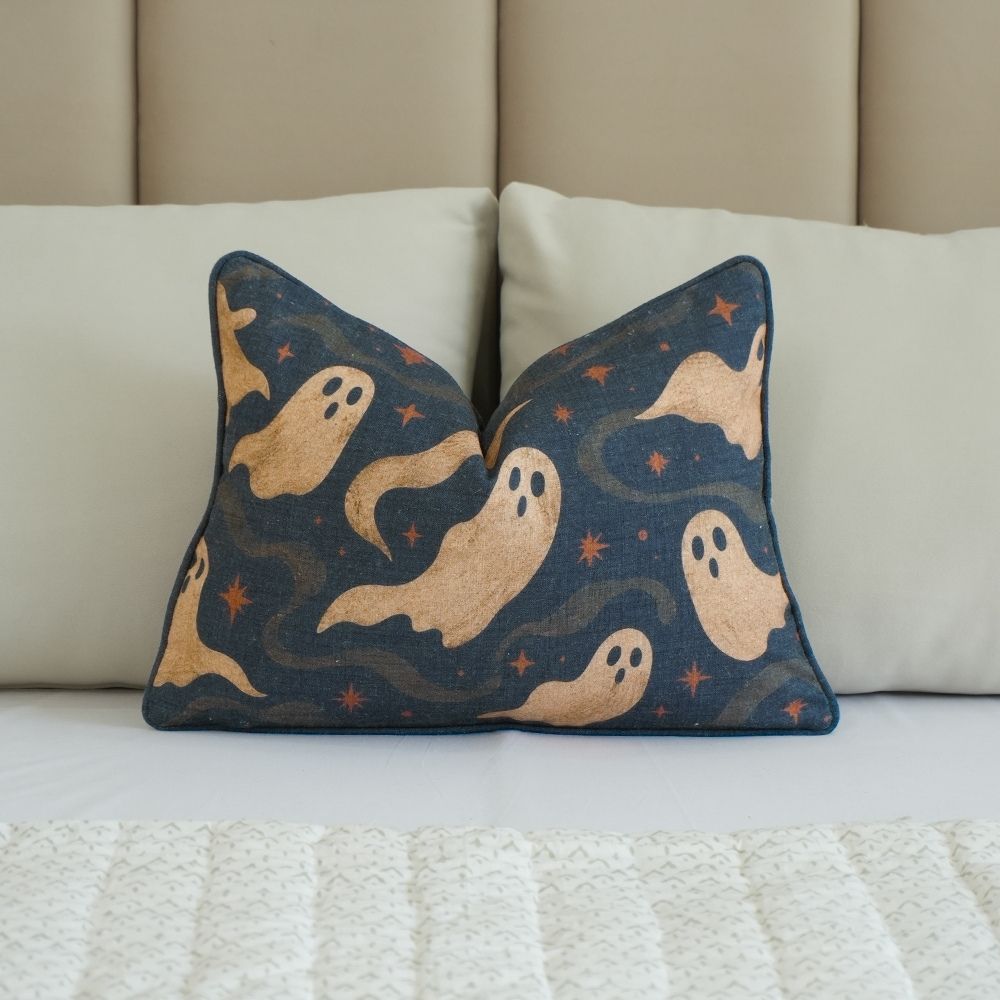 Ghost Printed Linen Lumbar Piping Cushion Cover - Spook Halloween
