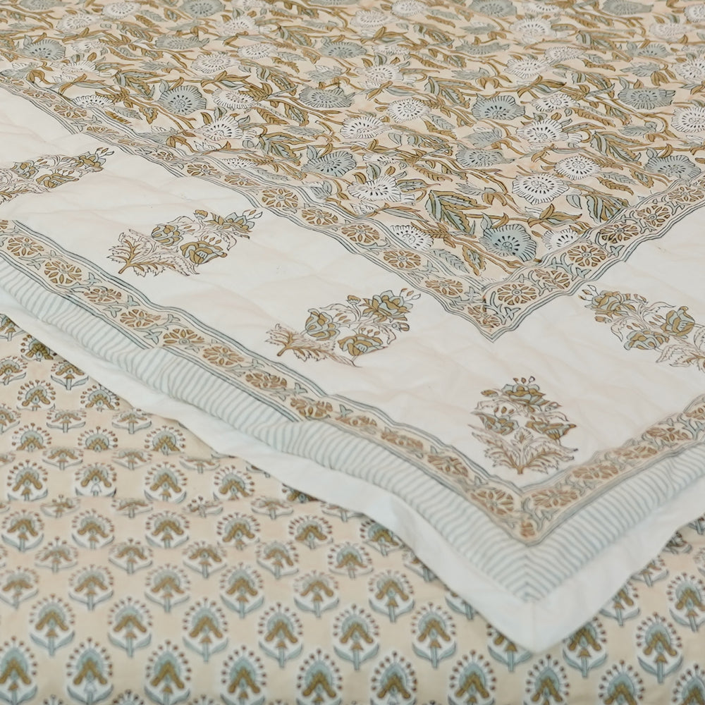 Soft Cotton Quilts and Blankets Mediumweight Block Printed Floral Quilt