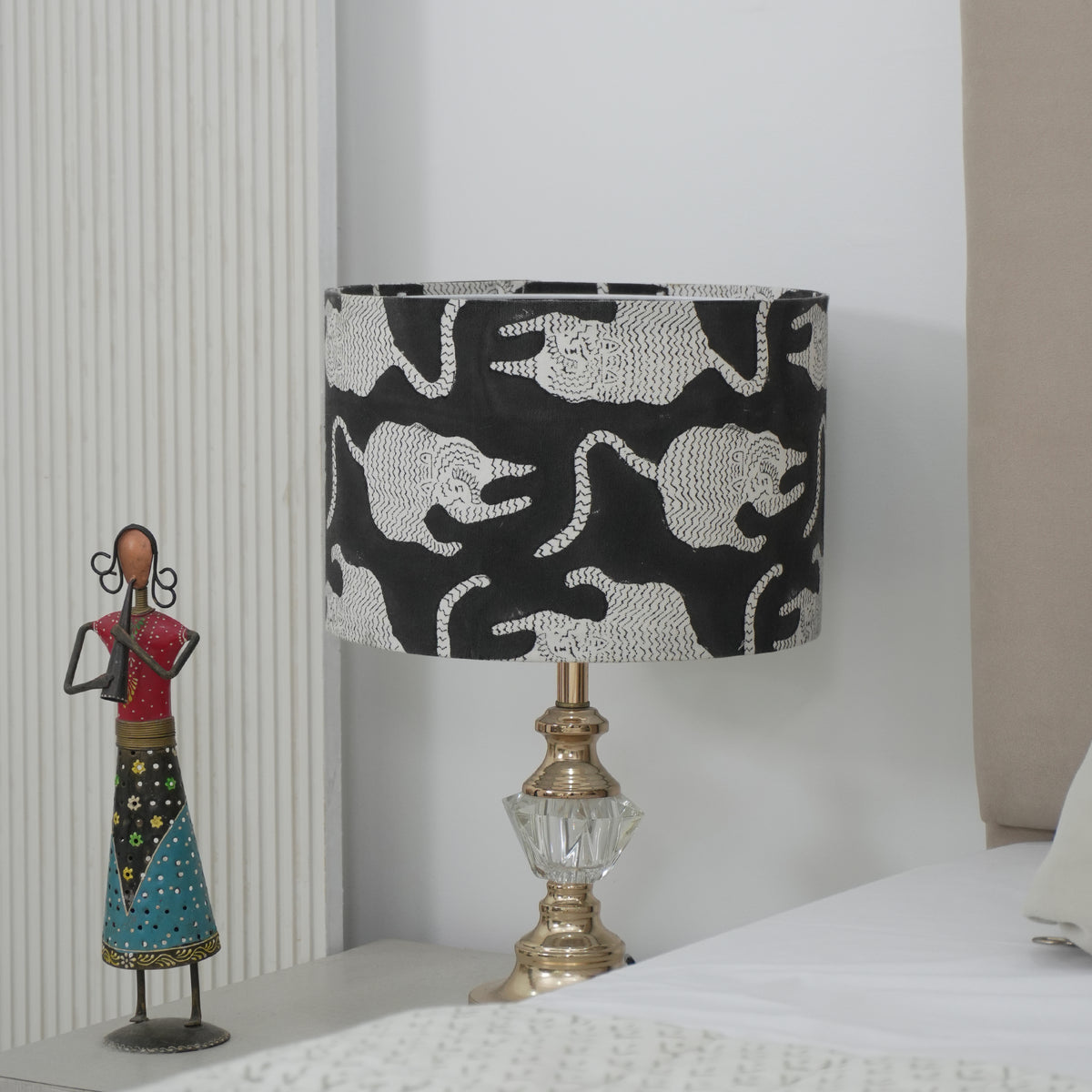 Hand Printed Drum Lampshade in Thick Cotton White - Black Mushak 