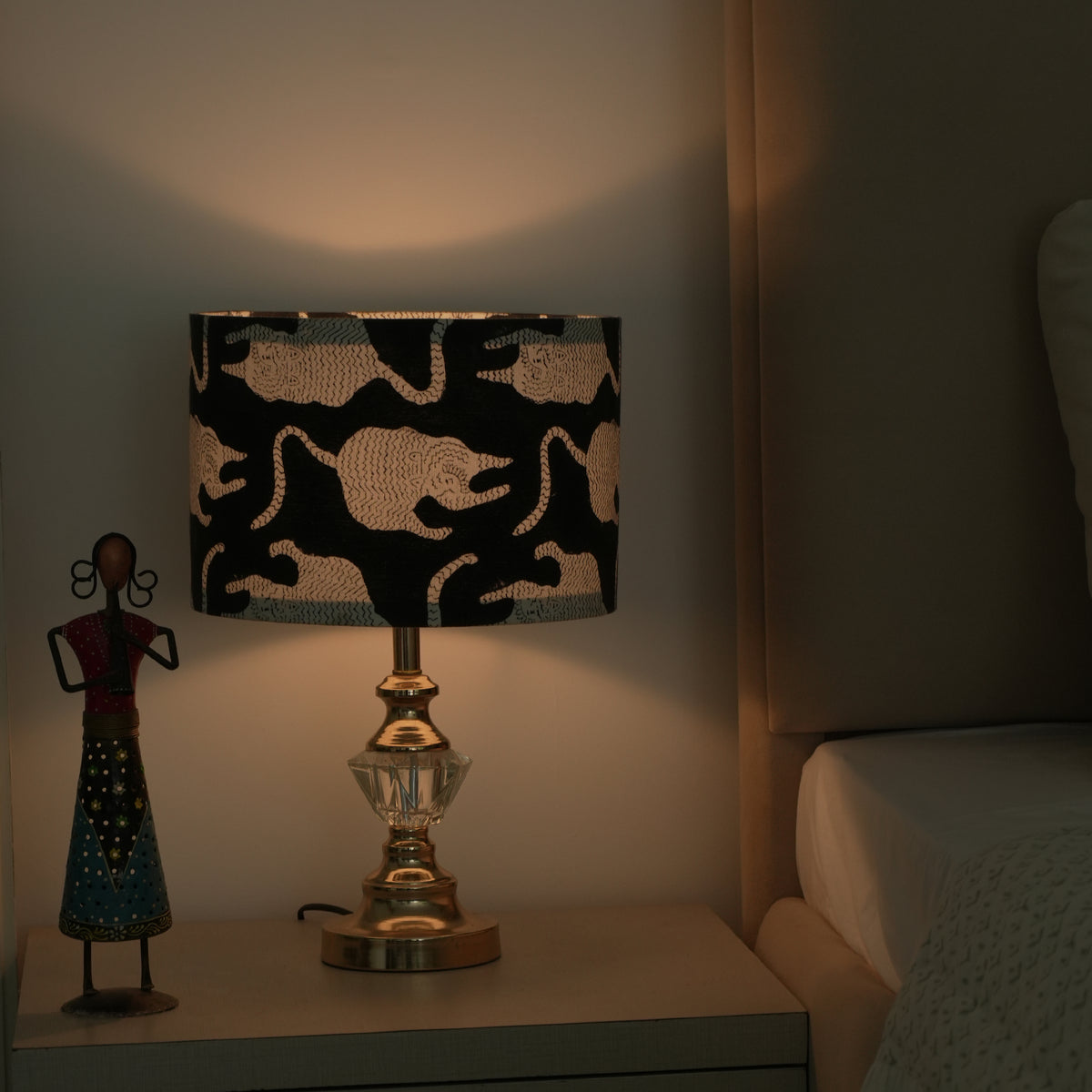 Hand Printed Drum Lampshade in Thick Cotton White - Black Mushak 