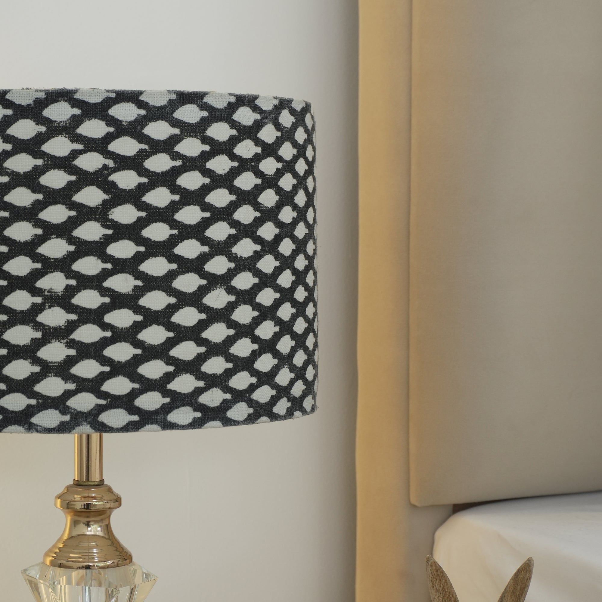 Indian Off-White Linen Black Dot Drum Lampshade - Khushbu