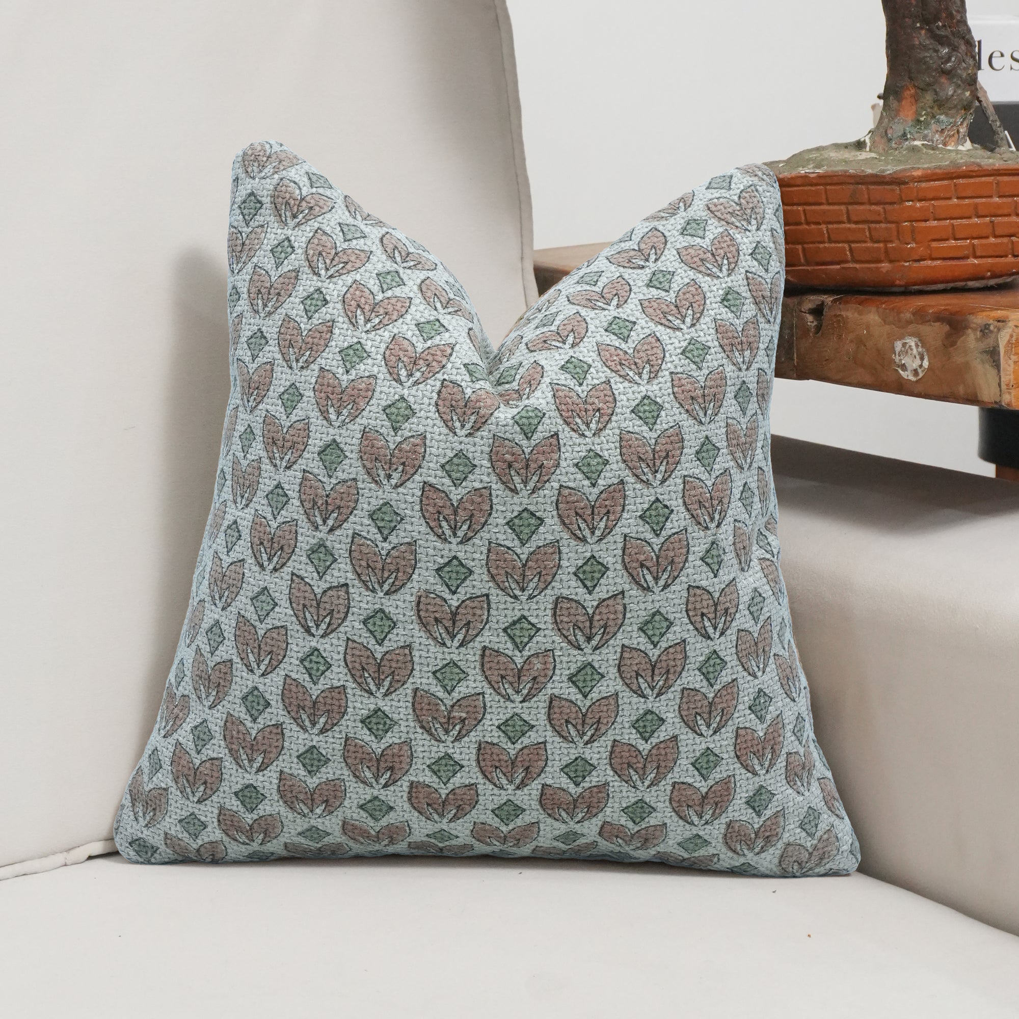 Titlee Indian Printed Jute Linen Boho Pillow Cover Peach Floral