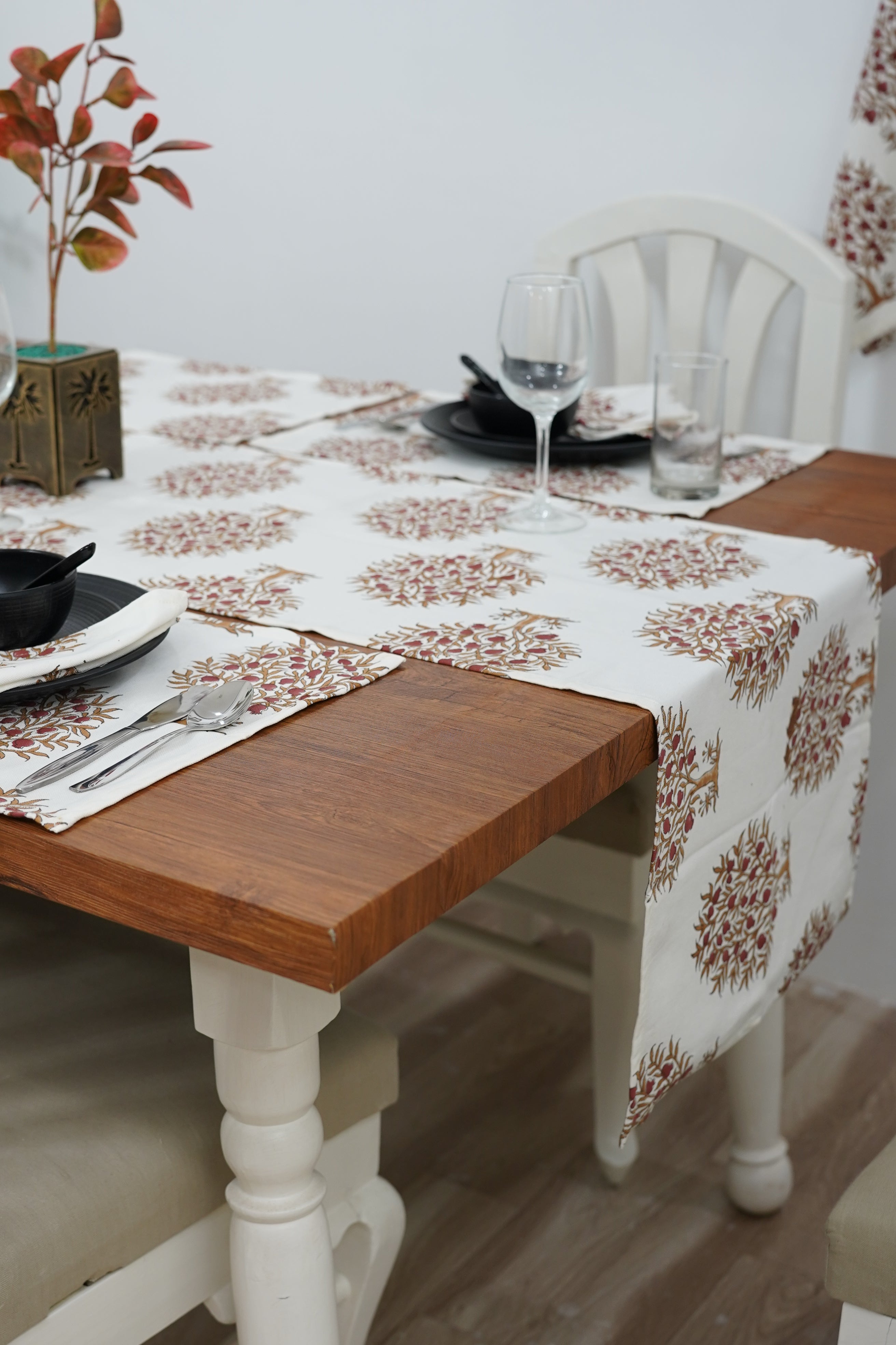 Thick Cotton White Table Runner – Anar Block Print Decor – Fabdivine