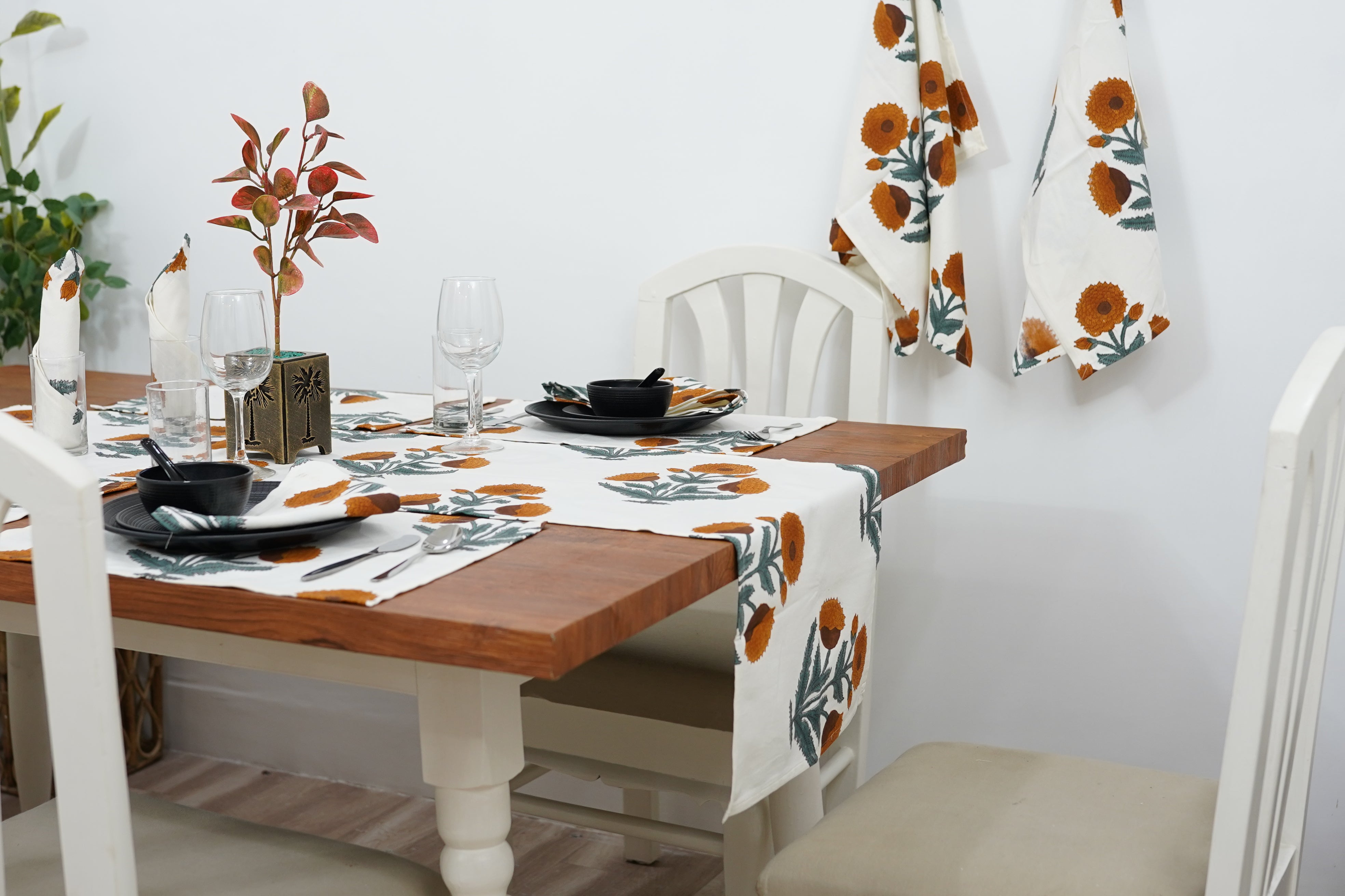 Thick Cotton White Table Runner – Badshah | Elegant Dining Decor