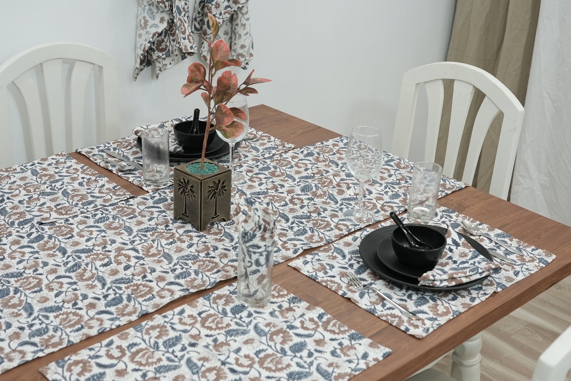 Thick Cotton White Table Runner - Mandakani