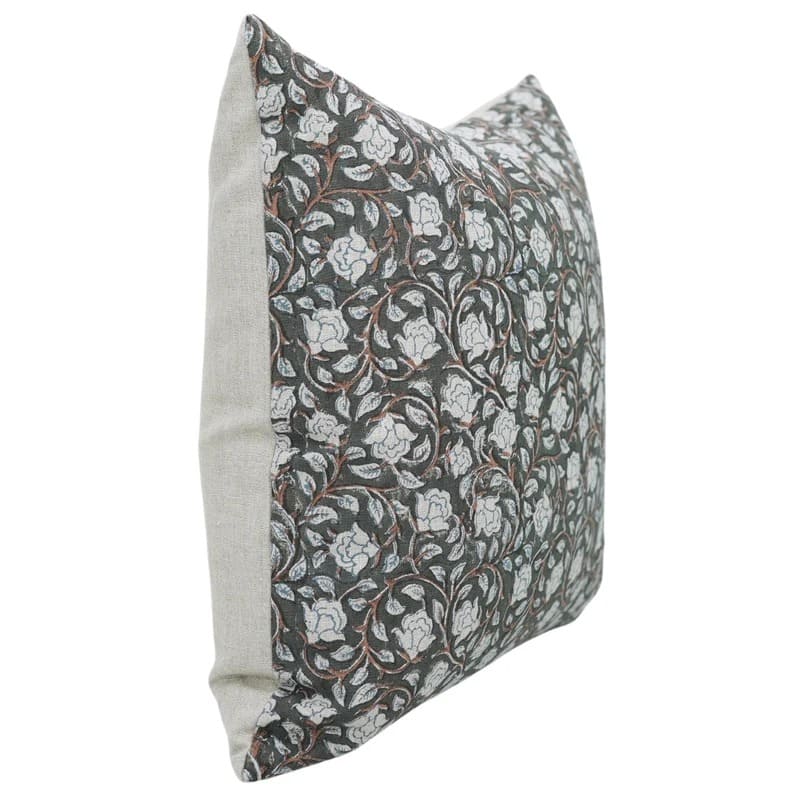 Zippered cushion cover with hidden closure