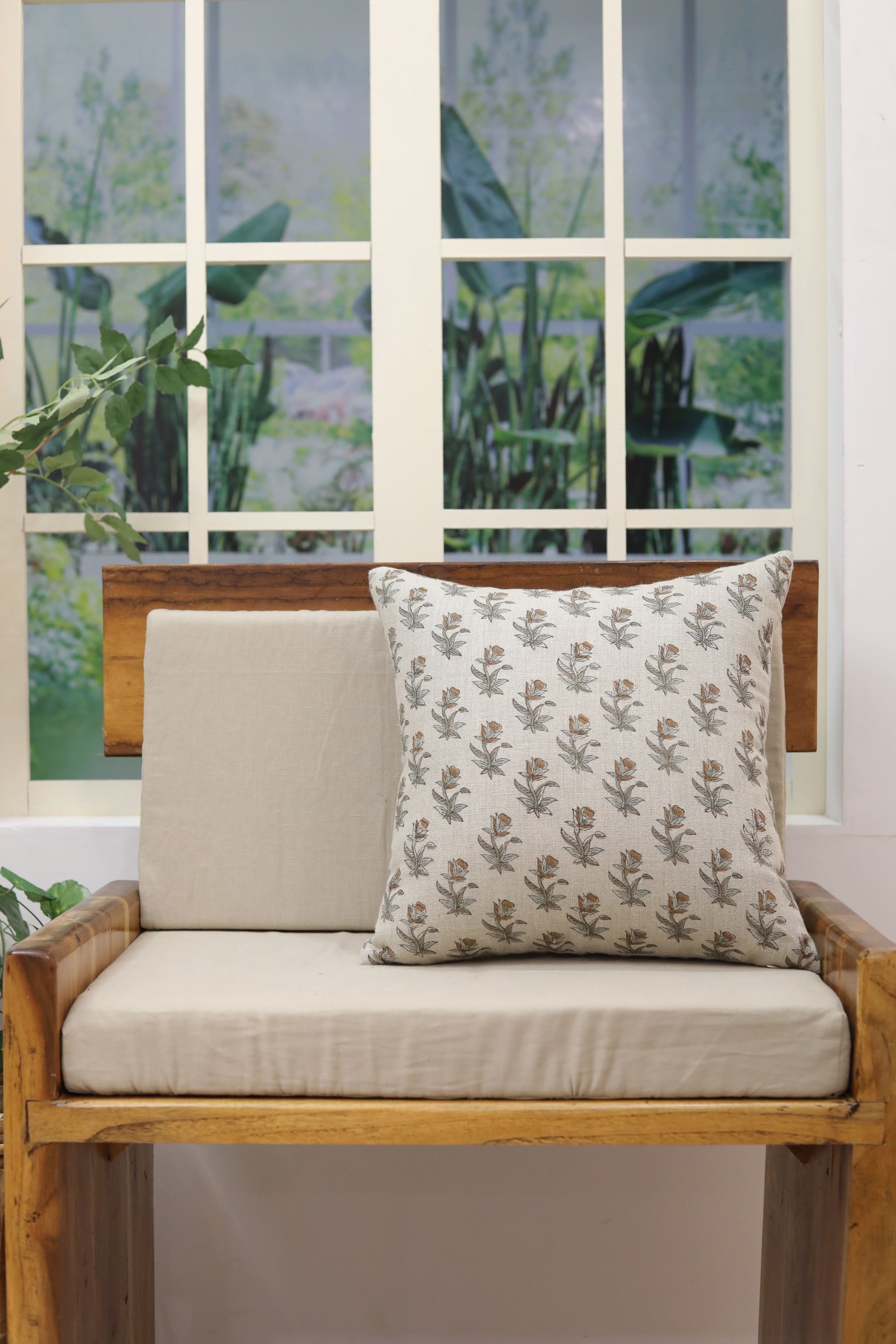 Minimal decorative throw pillow covers