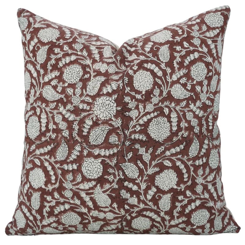 Elegant decorative pillow cover