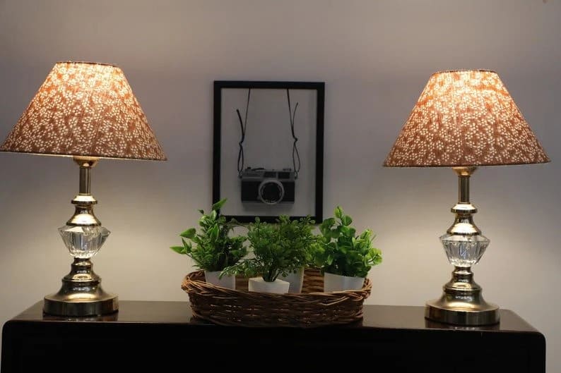 Decorative lampshade with printed linen fabric