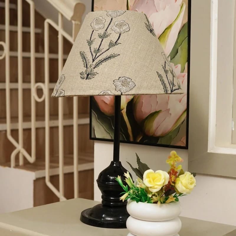 Handmade patterned lampshade with linen fabric