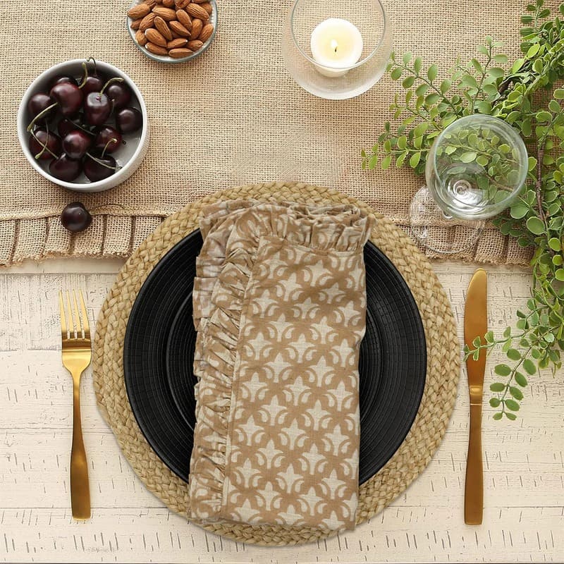 printed cloth napkins for dining table decor