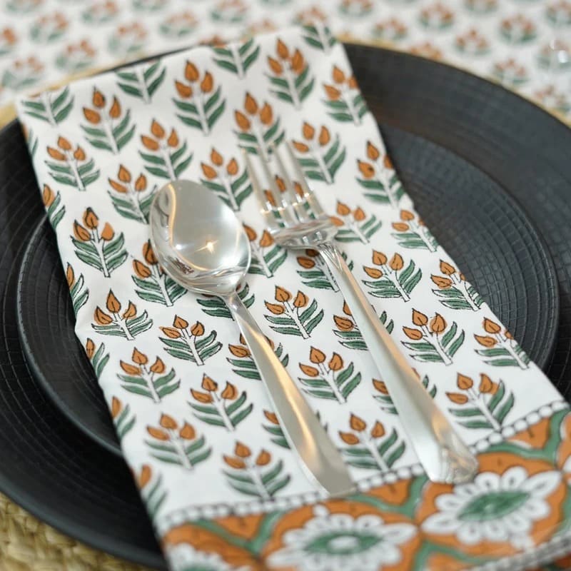 Unique printed table clothes design