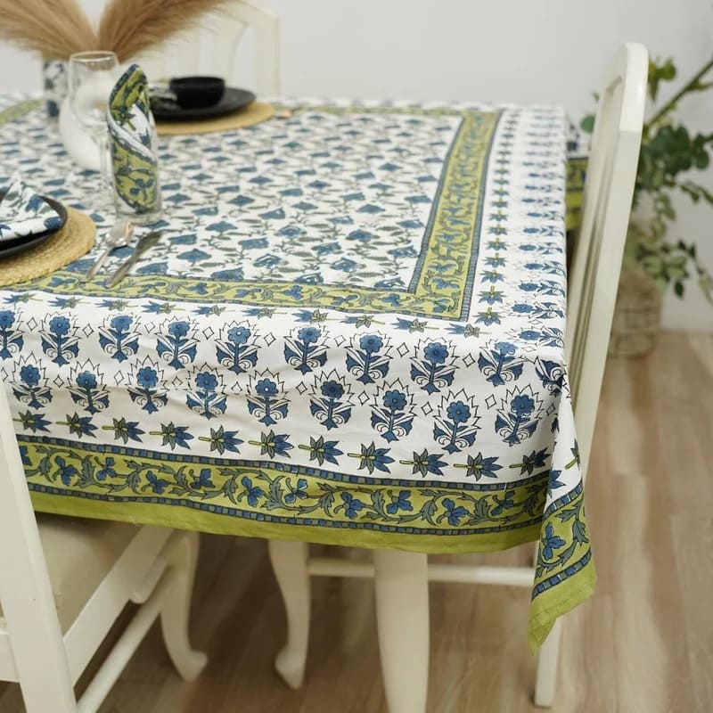 Printed table clothes elegant dining