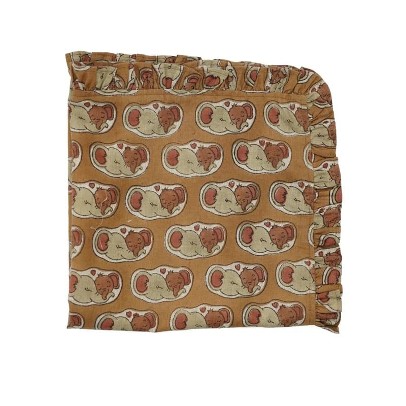 Floral linen napkins for kitchen table style