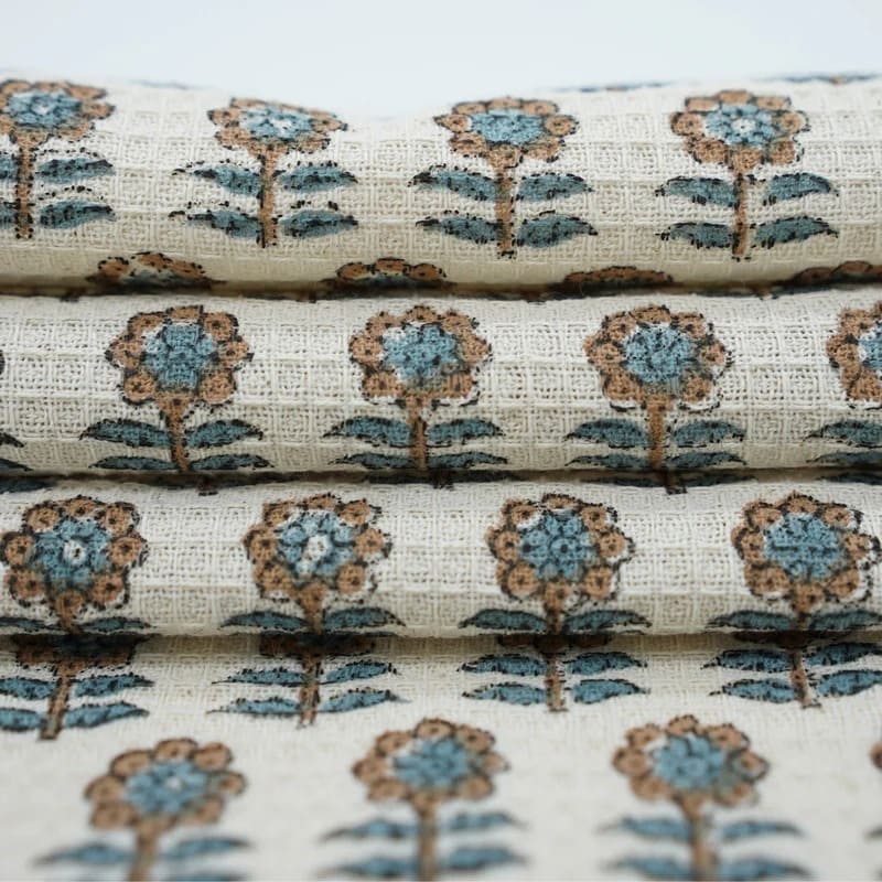 Kitchen hand towel in green waffle design