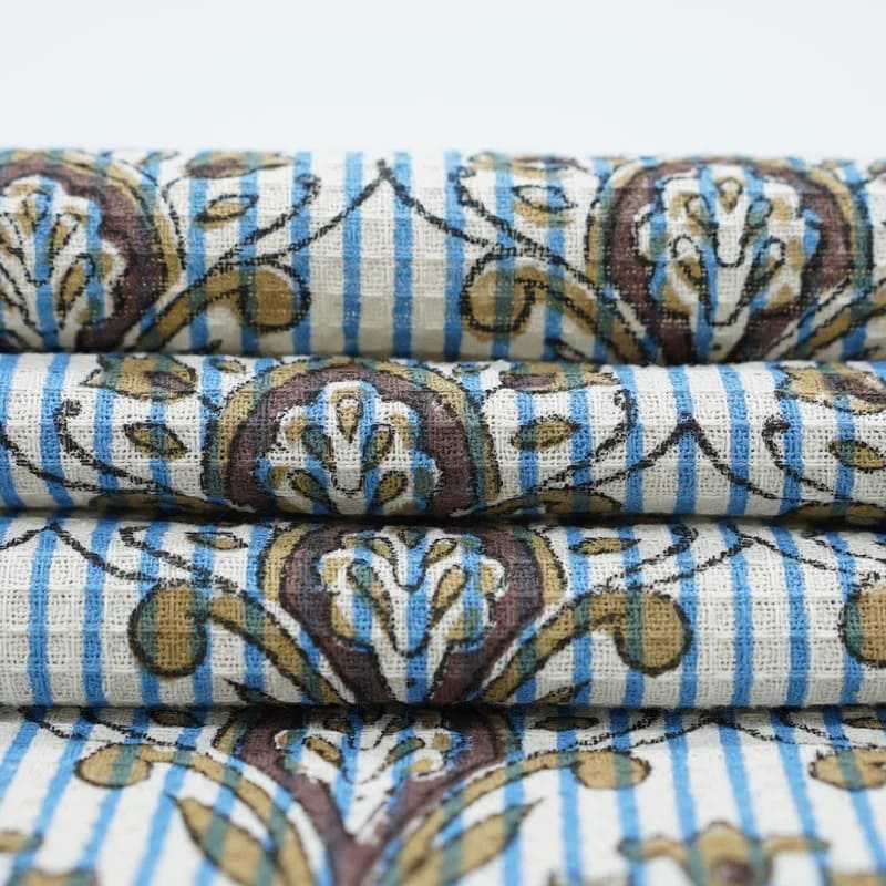 Soft waffle cotton towel with green design