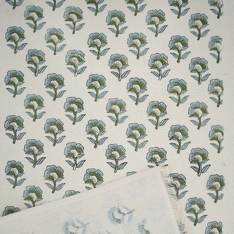 Decorative kitchen towel in green printed fabric