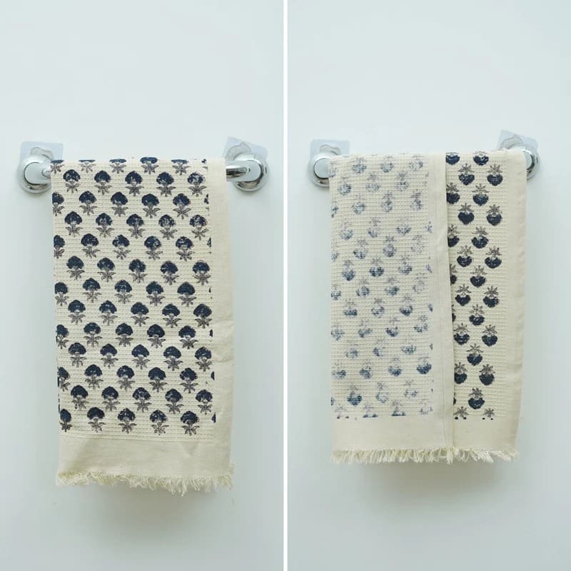 Printed green kitchen towel with elegant design