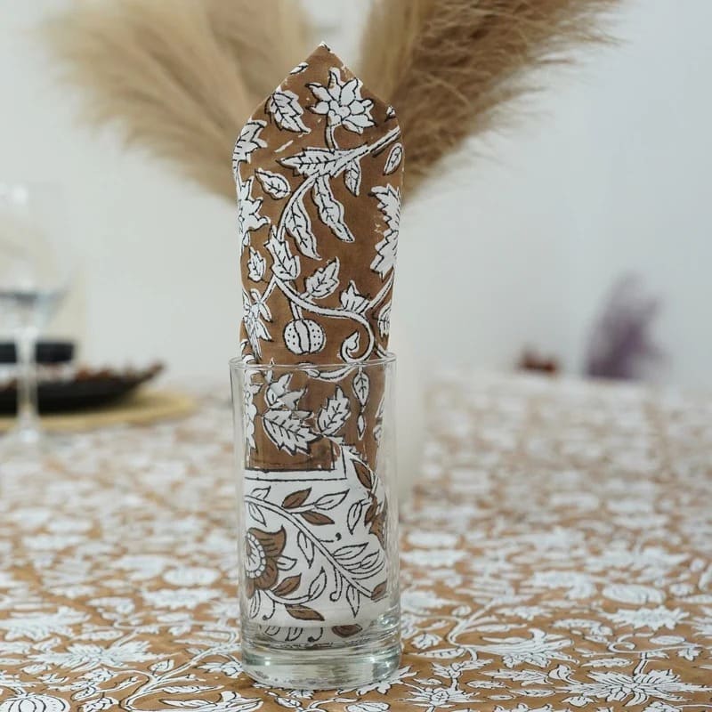 Luxury printed table clothes for dining