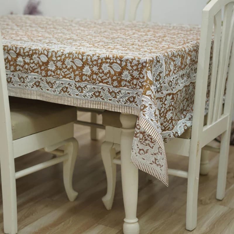 Decorative floral printed table clothes