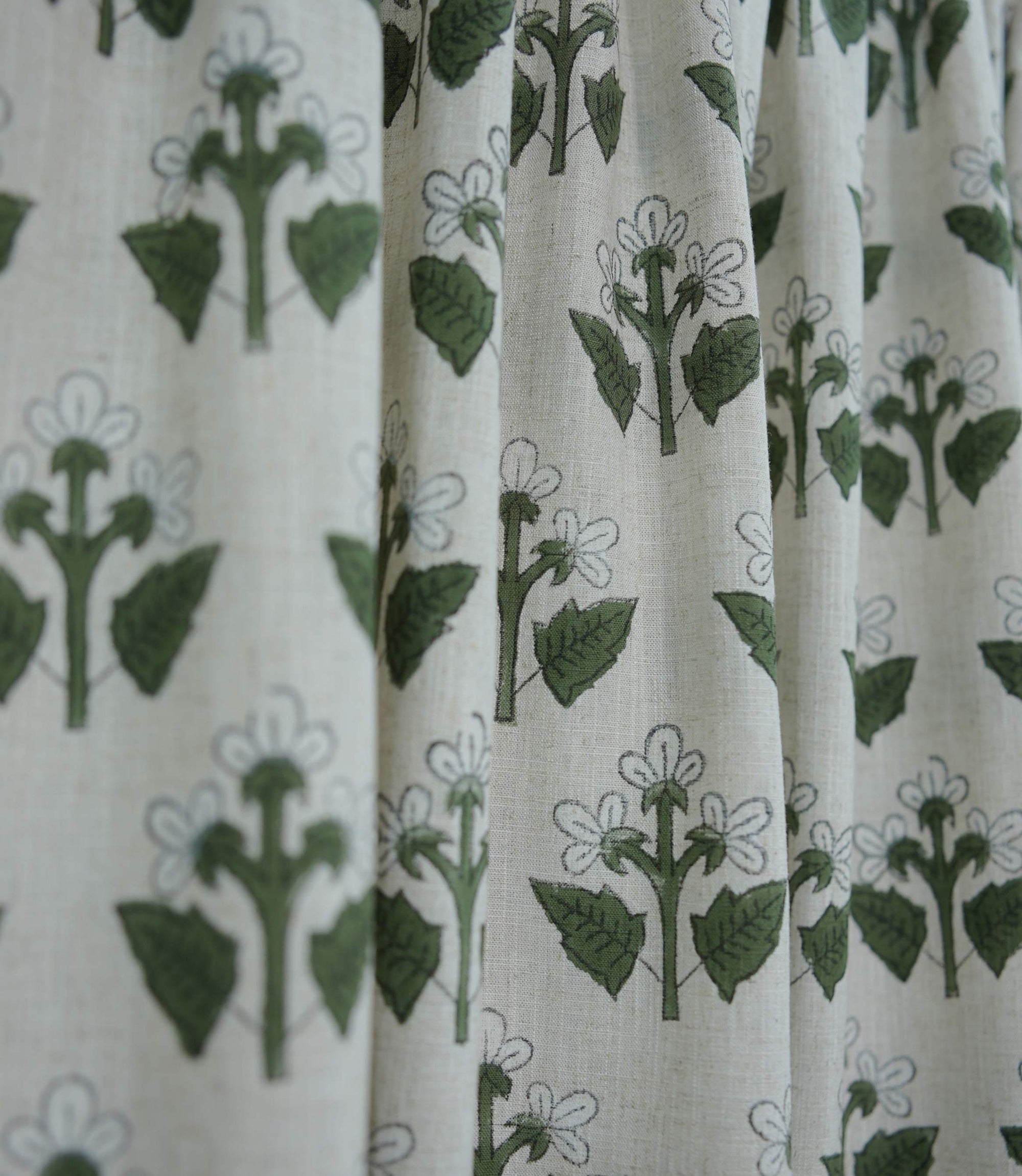 Handmade Green &amp; White Floral Linen Curtains – Chahat