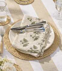 Table Settings with Effortless Style
