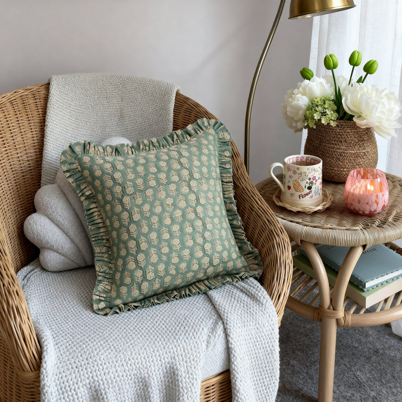 Green Pillow Cover – A New Dimension of Tranquility Style
