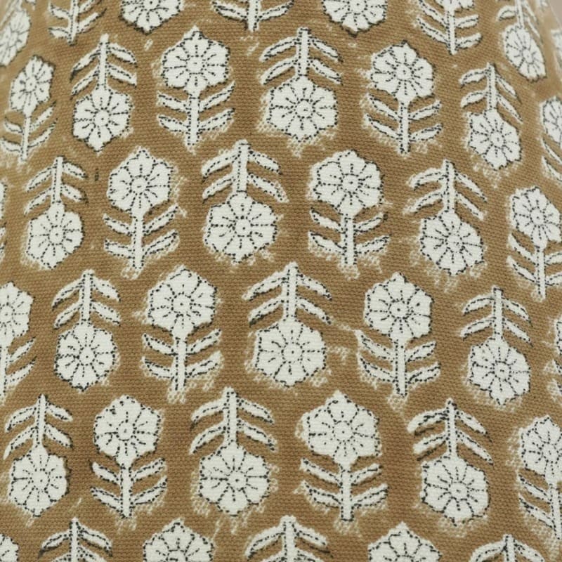 Fabric lampshade for table lamp decoration