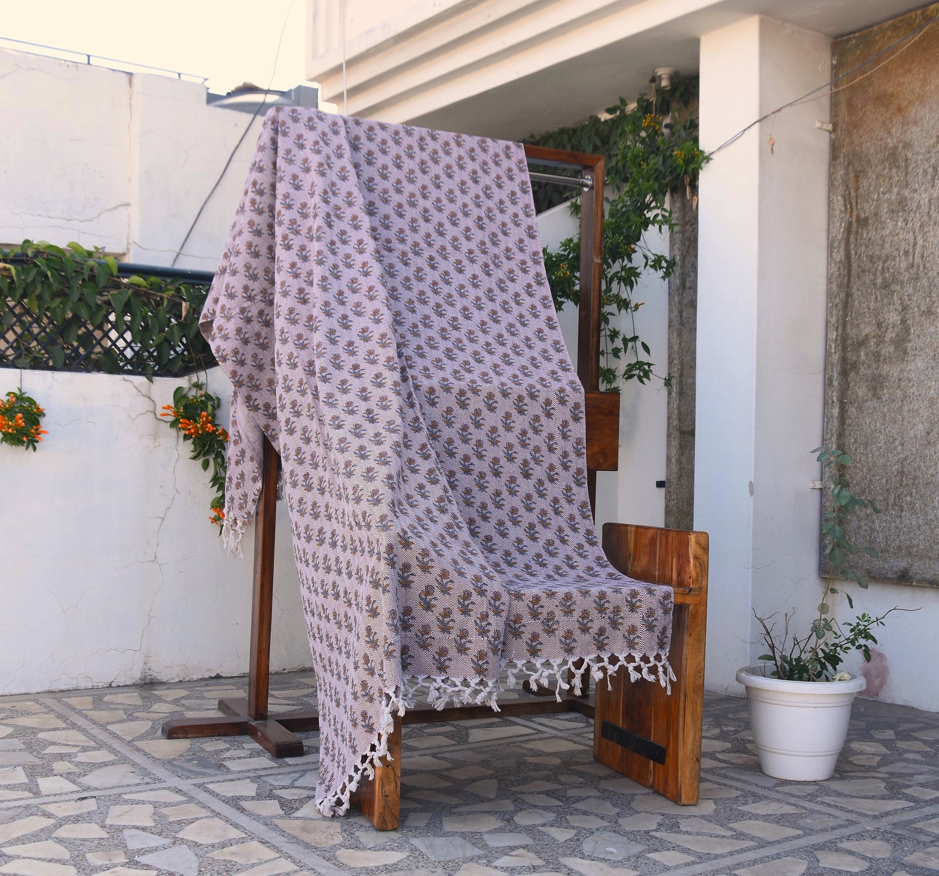 Blankets and Throws, Handwoven Block Print Throws - Handmade Blankets - Handwoven Handloom Fabric - COASTAL TULIP