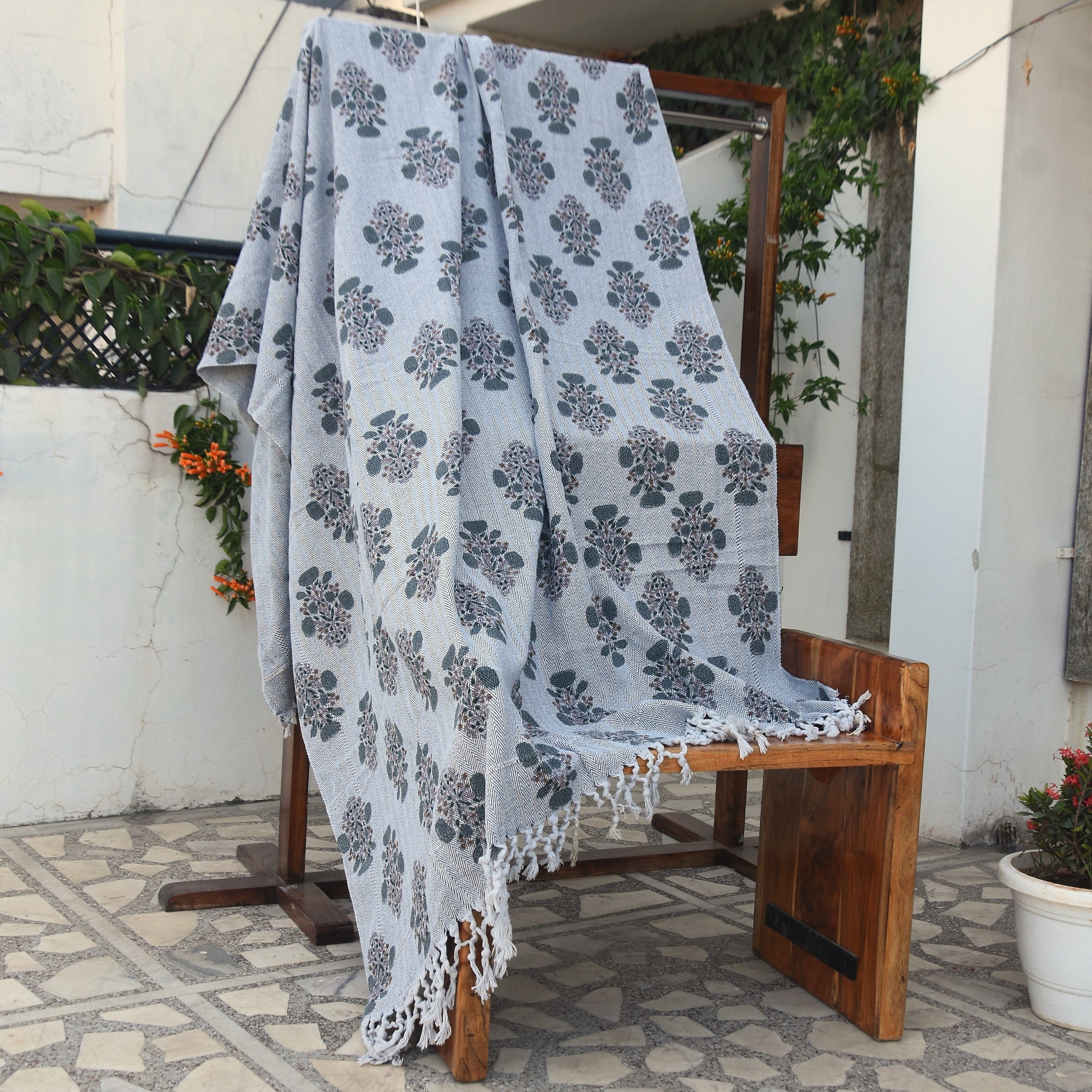 Handwoven Block Print Throws - Blankets and Throws - Handmade Blankets - Handwoven Handloom Fabric - KERI JAAL