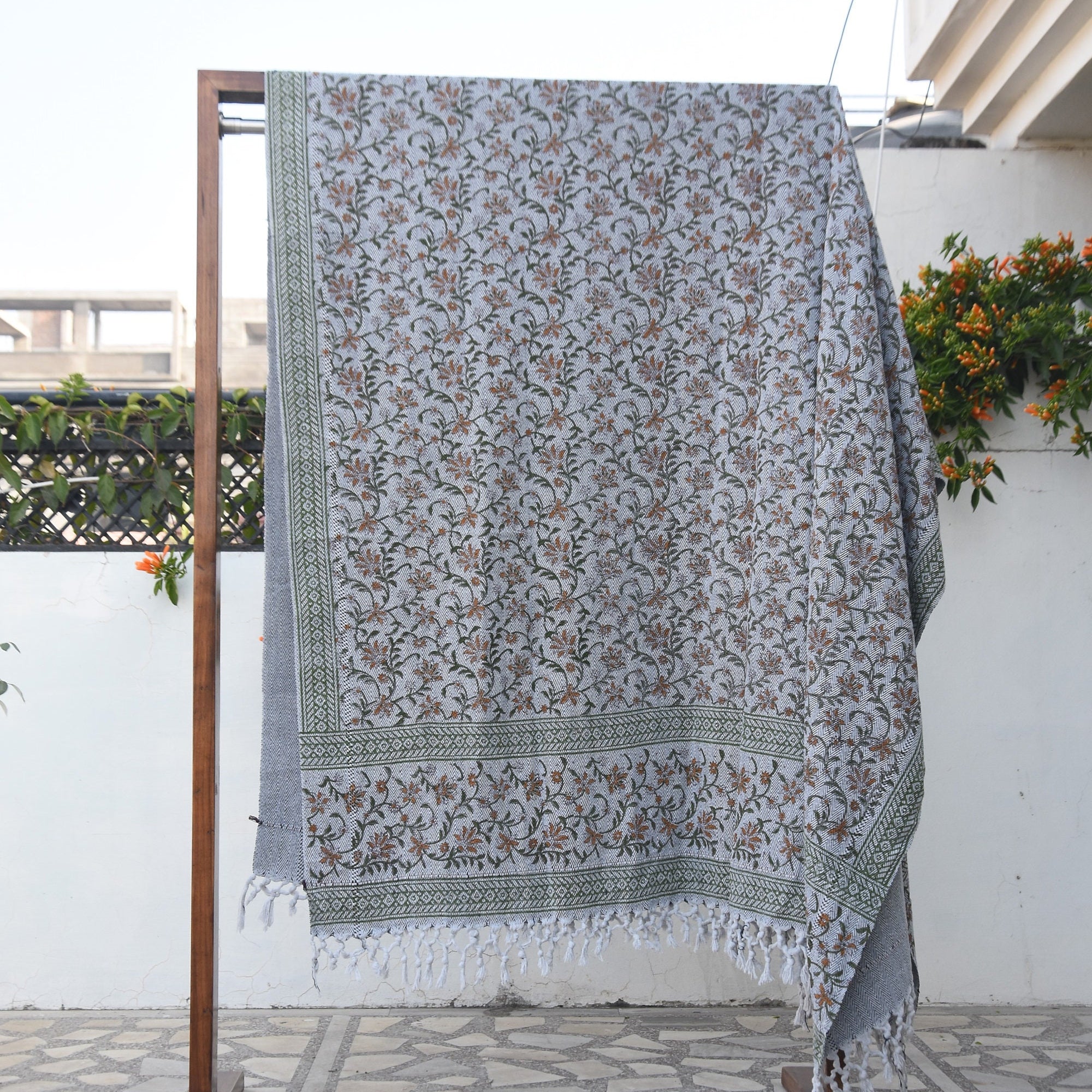 Block print handmade blanket, handwoven handloom fabric, blankets and throws, Woven throw blanket - ARADHANA