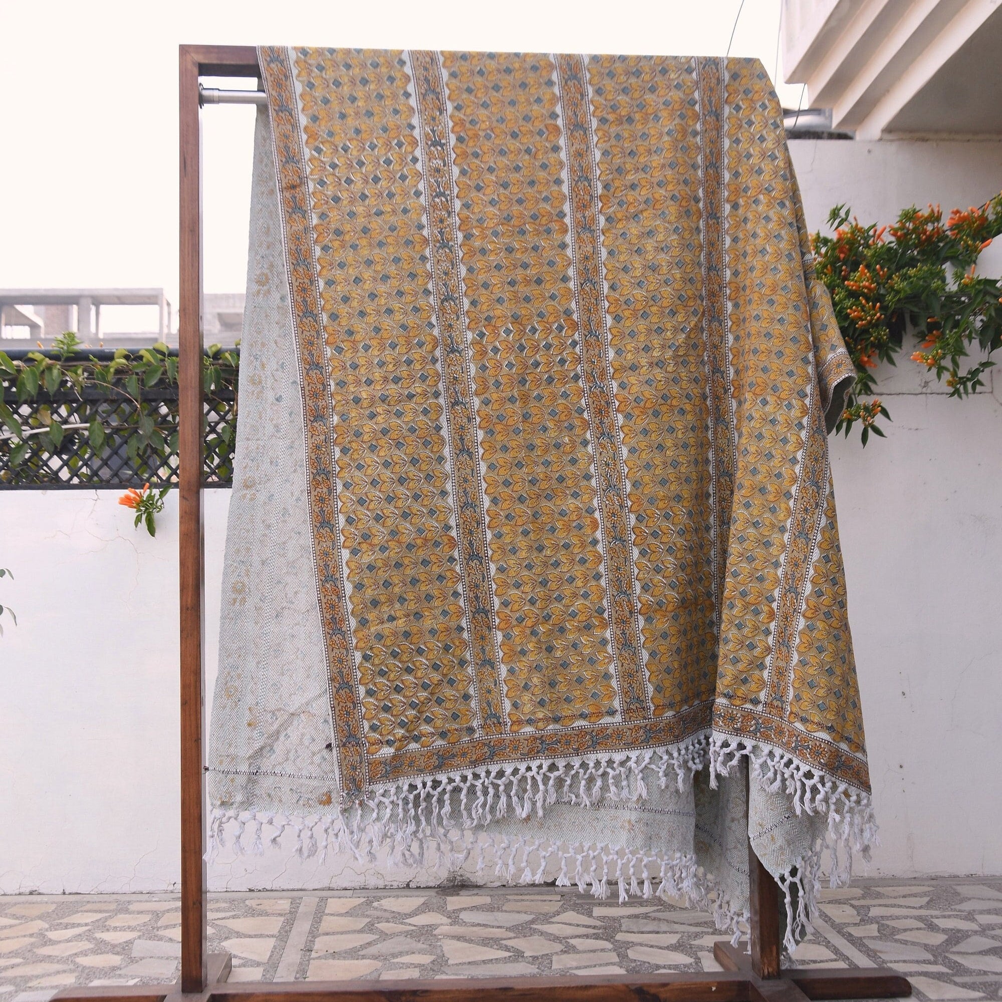 Block print handwoven sofa throws, blankets and throws, handwoven handloom fabric, Woven throw blanket - TITLEE